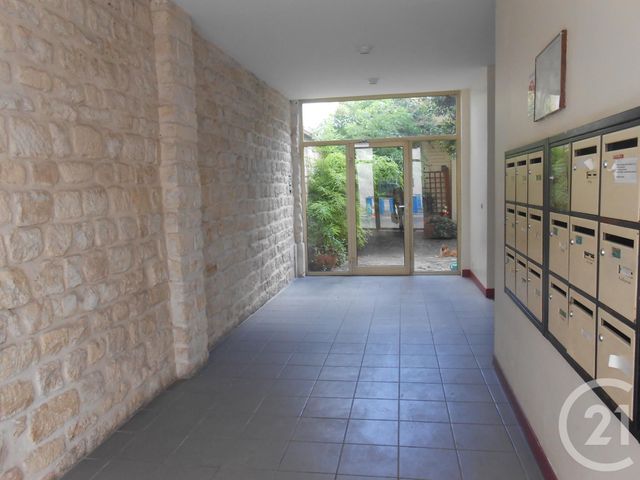 Appartement F2 à louer - 2 pièces - 40.98 m2 - CHARENTON LE PONT - 94 - ILE-DE-FRANCE - Century 21 Vabel Immobilier
