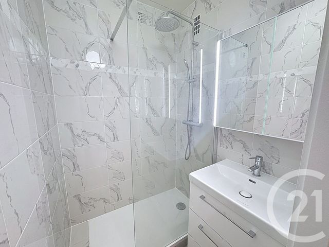 Appartement T3 à louer - 3 pièces - 50.33 m2 - ORLY - 94 - ILE-DE-FRANCE - Century 21 Vabel Immobilier