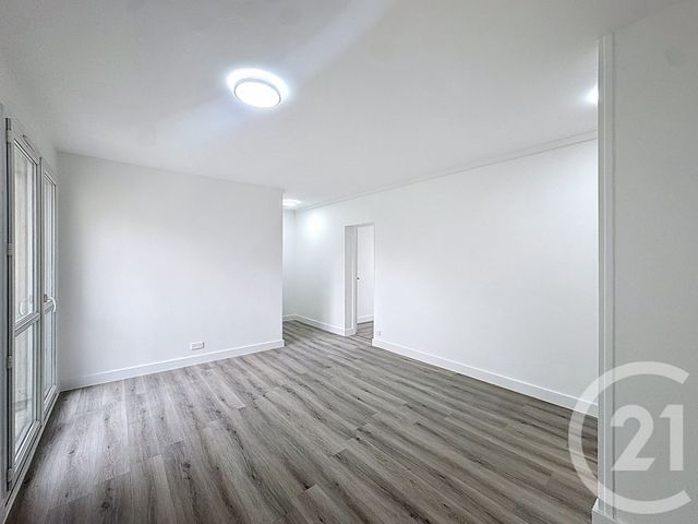 Appartement T3 à louer - 3 pièces - 50.33 m2 - ORLY - 94 - ILE-DE-FRANCE - Century 21 Vabel Immobilier
