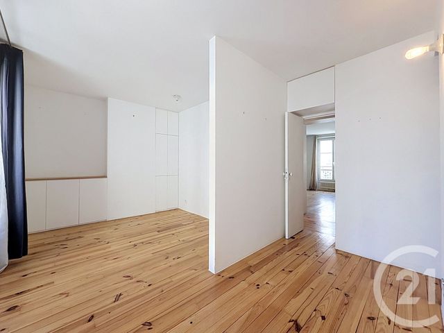 Appartement F2/3 à vendre - 2 pièces - 59.4 m2 - PARIS - 75011 - ILE-DE-FRANCE - Century 21 Vabel Immobilier